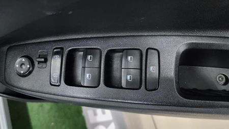2021-Hyundai-Grand-i10-10-Motion-Auto_8