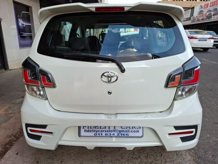 2022-Toyota-Agya-10-Auto_4