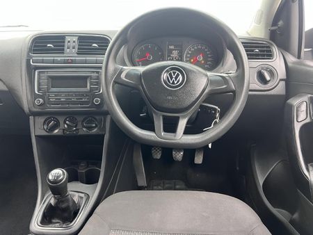2021-Volkswagen-Polo-Vivo-14-Trendline-5-dr_8