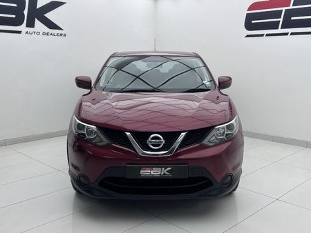 2015-Nissan-Qashqai-12T-Visia_1