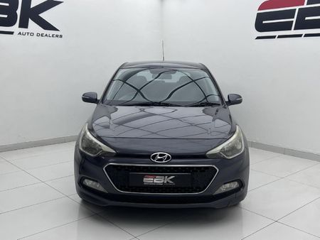 2015-Hyundai-i20-14-Fluid_1