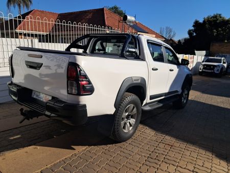 2018-Toyota-Hilux-24-GD-6-Raised-Body-SRX-Double-Cab_6