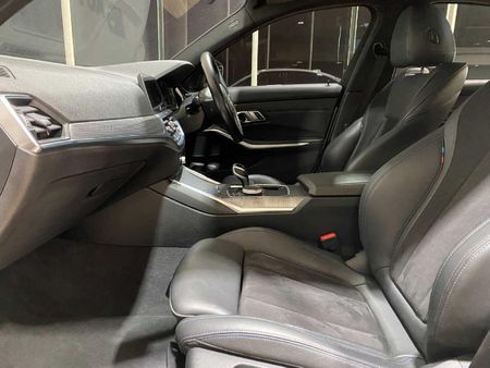 2021-BMW-3-Series-320d-M-Sport_11