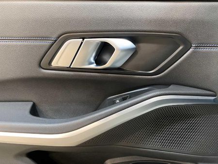2021-BMW-3-Series-320d-M-Sport_13