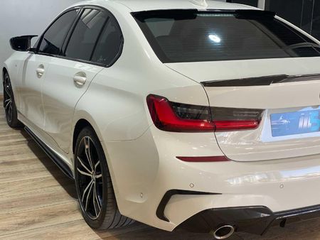 2021-BMW-3-Series-320d-M-Sport_27