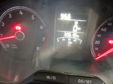 2024-Volkswagen-Polo-Vivo-14-Petrol-Manual_12