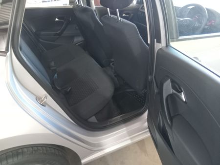 2024-Volkswagen-Polo-Vivo-14-Petrol-Manual_14