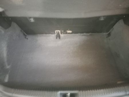 2024-Volkswagen-Polo-Vivo-14-Petrol-Manual_17