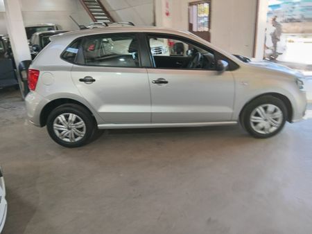 2024-Volkswagen-Polo-Vivo-14-Petrol-Manual_2