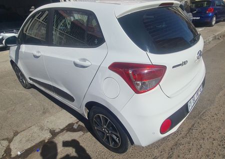 2017-Hyundai-Grand-i10-125-Motion_5