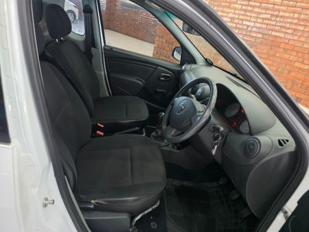 2023-Nissan-NP200-16-AC-Safety-Pack_4