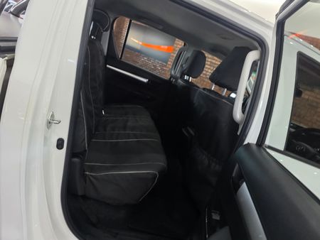 2021-Toyota-Hilux-24-GD-6-Raised-Body-SRX-Auto-Double-Cab_4