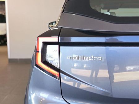 2025-Mahindra-XUV-3XO-12T-MX2-Auto_14