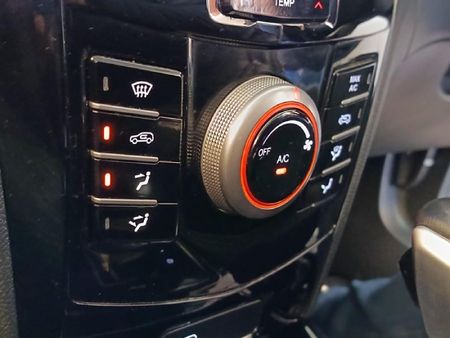 2025-Mahindra-XUV-3XO-12T-MX2-Auto_21