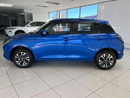 2026-Suzuki-Swift-12-GLX_3