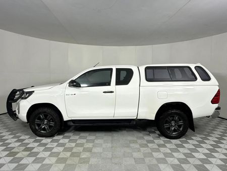 2024-Toyota-Hilux-24-GD-6-Raised-Body-Raider-Extended-Cab_13