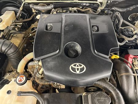 2024-Toyota-Hilux-24-GD-6-Raised-Body-Raider-Extended-Cab_7