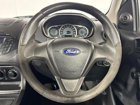 2017-Ford-Figo-15-Ambiente-5-dr_11