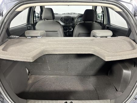 2017-Ford-Figo-15-Ambiente-5-dr_13