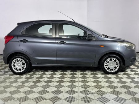 2017-Ford-Figo-15-Ambiente-5-dr_16