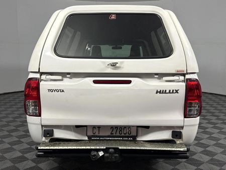 2024-Toyota-Hilux-20-VVTi-Single-Cab_15