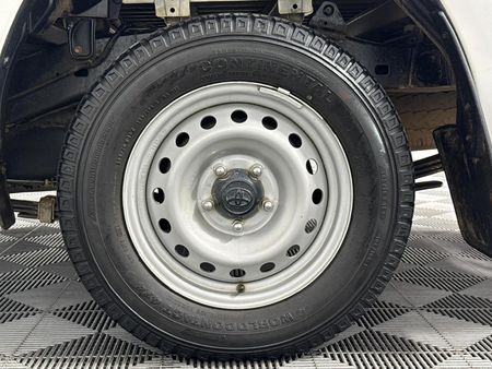 2024-Toyota-Hilux-20-VVTi-Single-Cab_4
