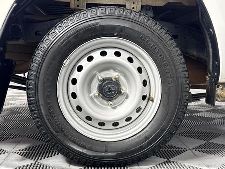 2024-Toyota-Hilux-20-VVTi-Single-Cab_5