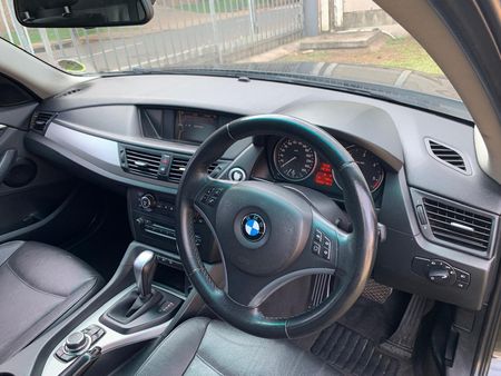 2011-BMW-X1-xDrive-20d-Exclusive-Automatic_13
