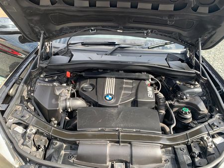 2011-BMW-X1-xDrive-20d-Exclusive-Automatic_20