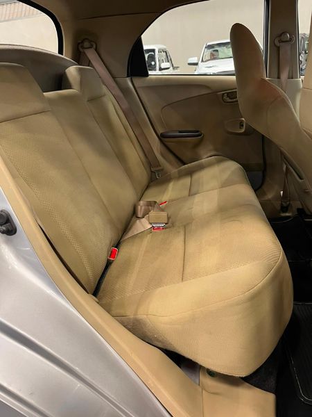 2013-Honda-Brio-12-Comfort-5-dr_11