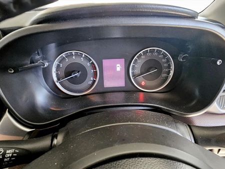2025-Toyota-Starlet-Cross-15XS-Auto_10