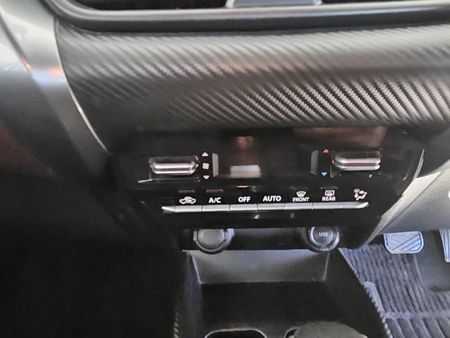 2025-Toyota-Starlet-Cross-15XS-Auto_14