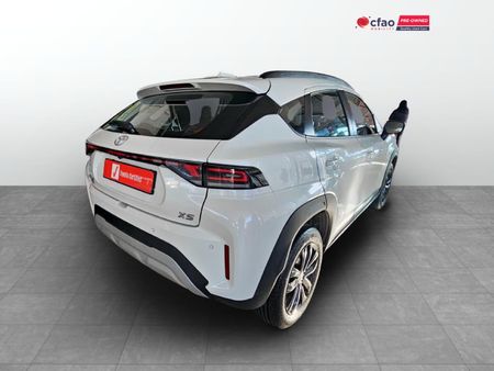 2025-Toyota-Starlet-Cross-15XS-Auto_1