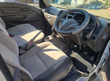 2009-Hyundai-H100-Bakkie-26i-D_10