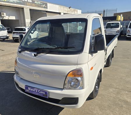 2009-Hyundai-H100-Bakkie-26i-D_1