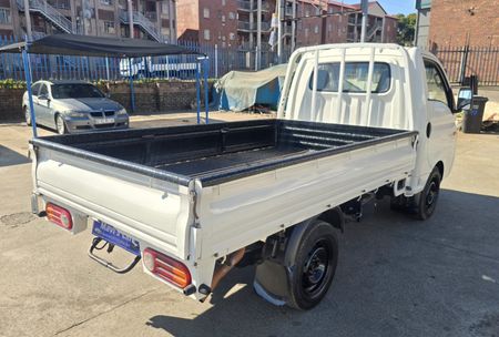 2009-Hyundai-H100-Bakkie-26i-D_7