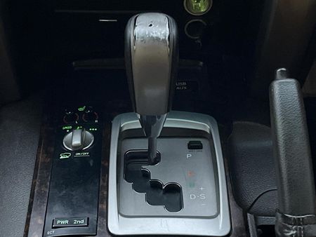 2011-Toyota-Land-Cruiser-200-TD-V8-VX-Auto_10