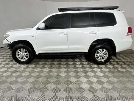 2011-Toyota-Land-Cruiser-200-TD-V8-VX-Auto_16