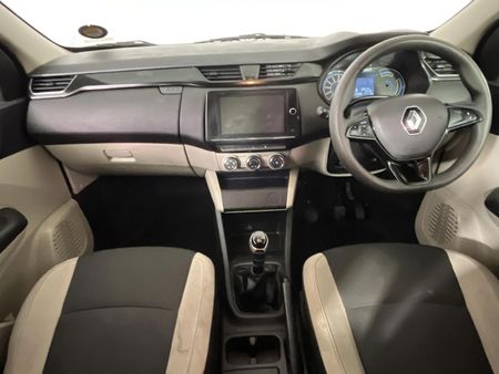 2022-Renault-Triber-10-Dynamique_1
