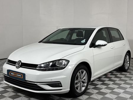 2019-Volkswagen-Golf-VII-14-TSI-Comfortline-Auto_0