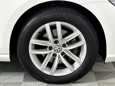 2019-Volkswagen-Golf-VII-14-TSI-Comfortline-Auto_4