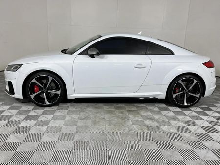 2021-Audi-TT-S-Coupe-quattro-Auto-228kW_17