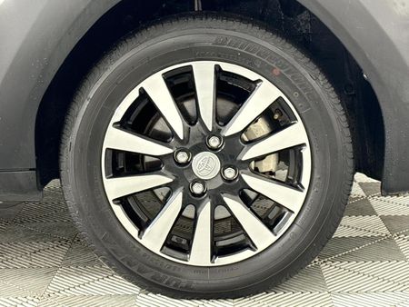2015-Toyota-Etios-Cross-15-XS-5-dr_5
