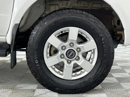 2019-Nissan-NP300-25-TDi-4x4-Double-Cab_4
