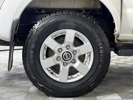 2019-Nissan-NP300-25-TDi-4x4-Double-Cab_6