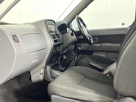 2019-Nissan-NP300-25-TDi-4x4-Double-Cab_8