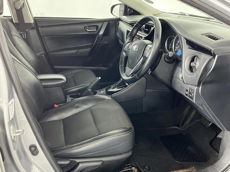 2021-Toyota-Corolla-Quest-18-Prestige-Auto_9