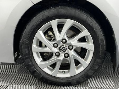 2021-Toyota-Corolla-Quest-18-Prestige-Auto_4