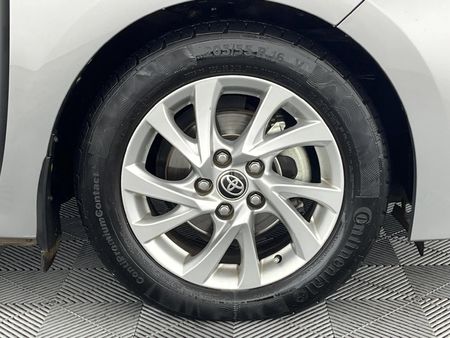 2021-Toyota-Corolla-Quest-18-Prestige-Auto_5