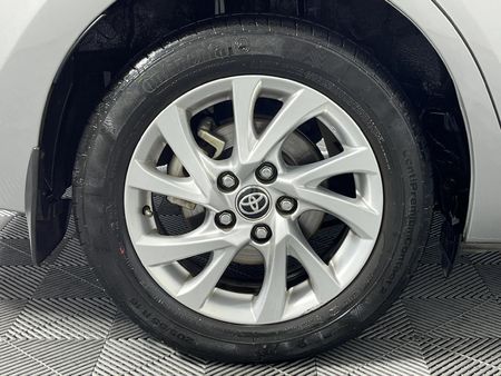 2021-Toyota-Corolla-Quest-18-Prestige-Auto_7